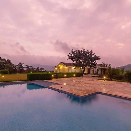 Stayvista'S Shivom Villa 12 - A Serene Escape With Views Of The Valley And Lake ロナバラ エクステリア 写真