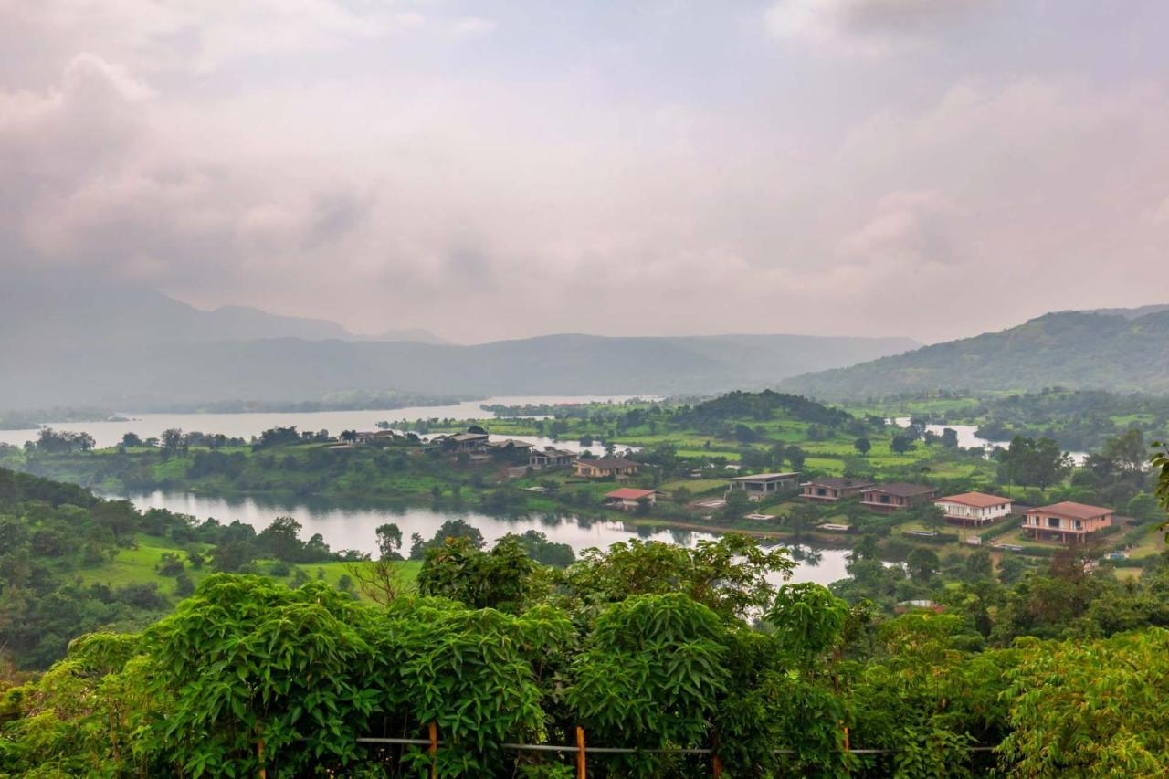 Stayvista'S Shivom Villa 12 - A Serene Escape With Views Of The Valley And Lake ロナバラ エクステリア 写真