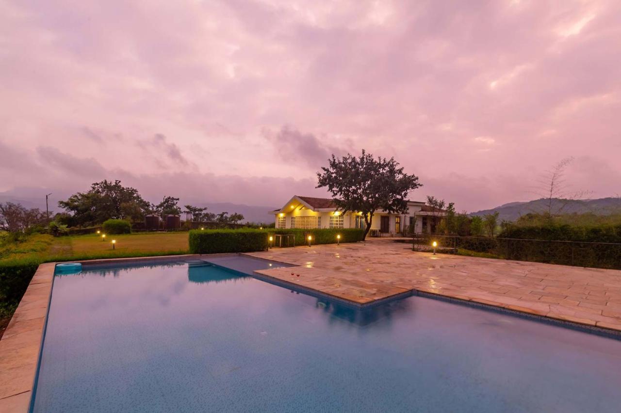 Stayvista'S Shivom Villa 12 - A Serene Escape With Views Of The Valley And Lake ロナバラ エクステリア 写真