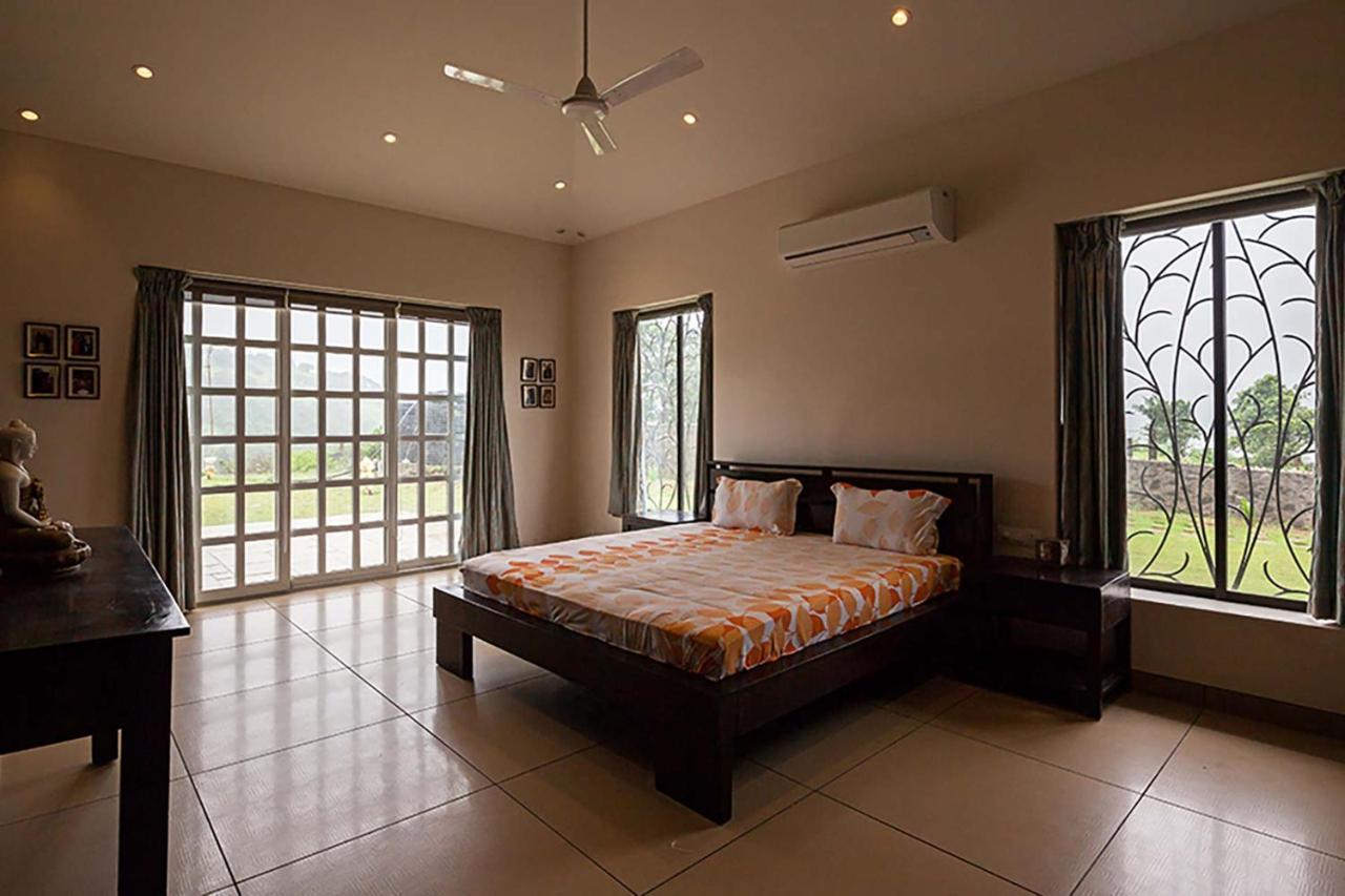 Stayvista'S Shivom Villa 12 - A Serene Escape With Views Of The Valley And Lake ロナバラ エクステリア 写真