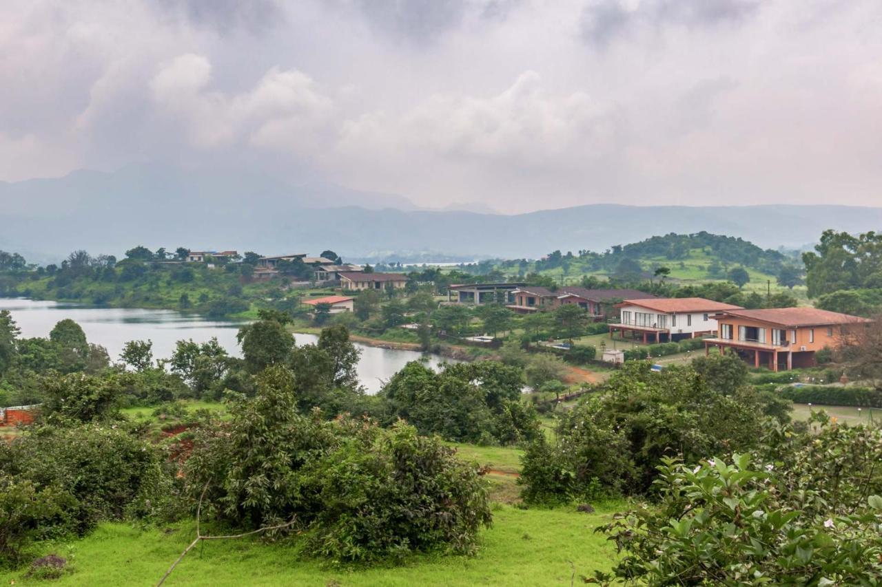 Stayvista'S Shivom Villa 12 - A Serene Escape With Views Of The Valley And Lake ロナバラ エクステリア 写真